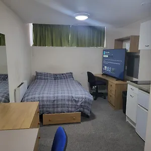 Apartment Convenience Meet Luxury Entertainment, Birmingham